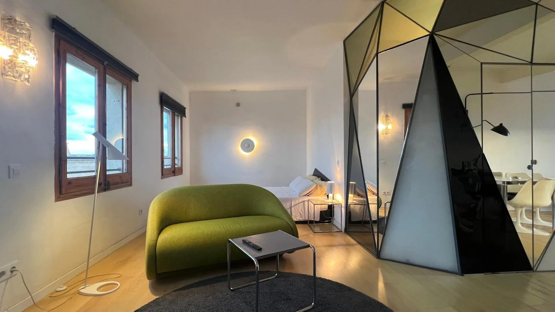 Atico Central Con Terraza Barcelona 0*,  Spain
